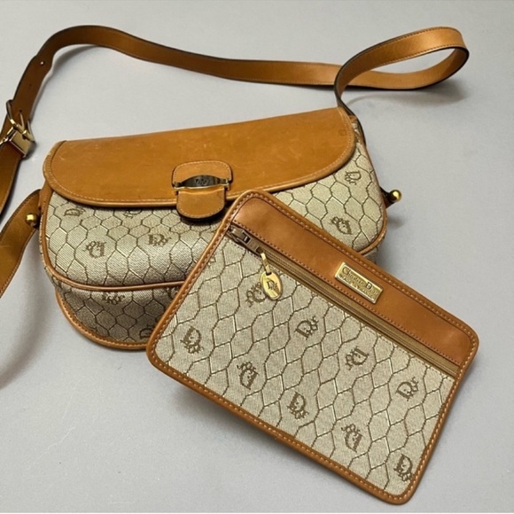 Dior Handbags - Elegant Tan and Cream Designer Shoulder Bag Set